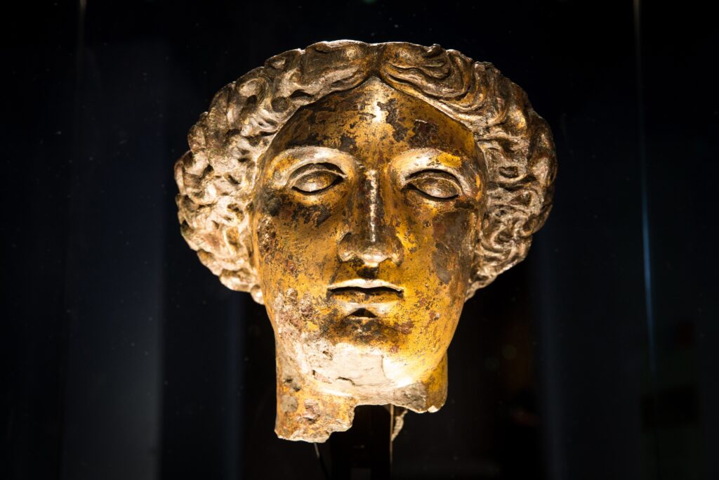 Head of Minerva